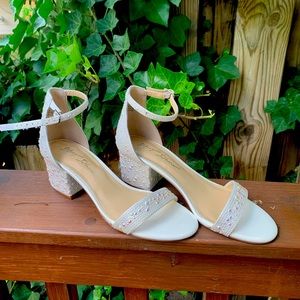 Betsy Johnson Bridal with stunning pearl detailing